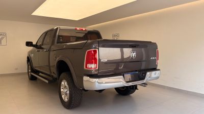 RAM 2500 Laramie Night Edition 6.7TDi 24v 4X4 C.D. 2018 - miniatura 4