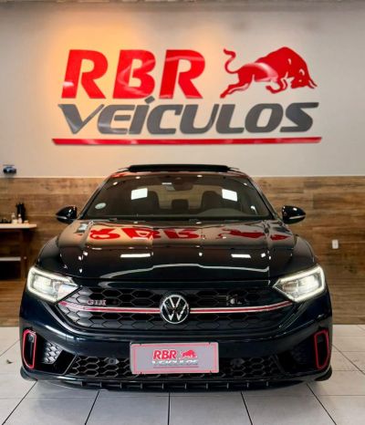 VOLKSWAGEN Jetta GLi 2.0 16v TSi 2023 - miniatura 2