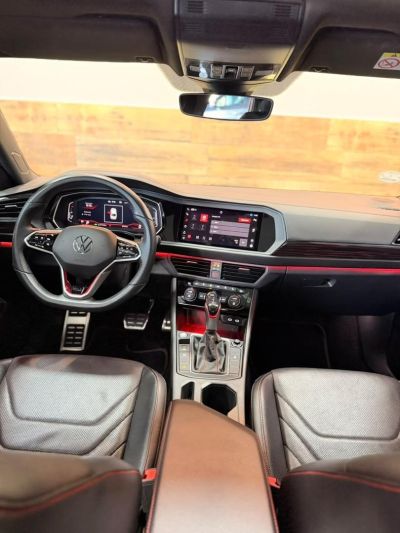 VOLKSWAGEN Jetta GLi 2.0 16v TSi 2023 - miniatura 7