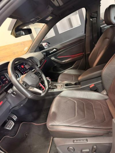 VOLKSWAGEN Jetta GLi 2.0 16v TSi 2023 - miniatura 9
