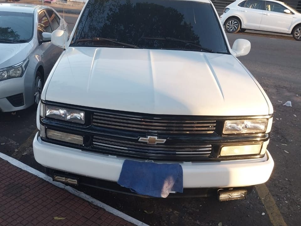 Vista principal de CHEVROLET Silverado Tropical 4.2TD 18v C.D. 1998