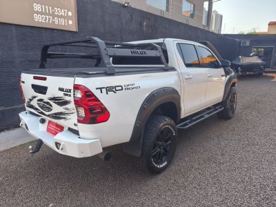 TOYOTA Hilux SRX D4-D 2.8TDi 16v 4X4 C.D. 2019 - miniatura 4