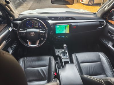TOYOTA Hilux SRX D4-D 2.8TDi 16v 4X4 C.D. 2019 - miniatura 5