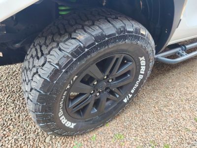 TOYOTA Hilux SRX D4-D 2.8TDi 16v 4X4 C.D. 2019 - miniatura 10