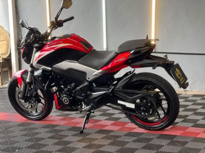 BAJAJ Dominar 250 2025 - miniatura 5