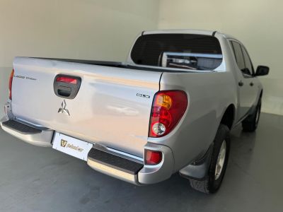 MITSUBISHI L200 Triton GLX 3.2TDi 16v 4X4 C.D. 2015 - miniatura 4