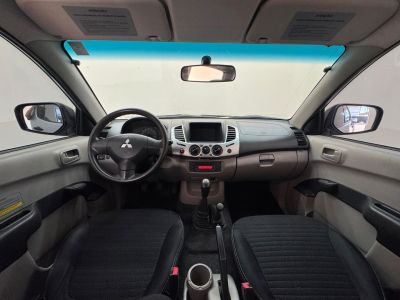 MITSUBISHI L200 Triton GLX 3.2TDi 16v 4X4 C.D. 2015 - miniatura 11