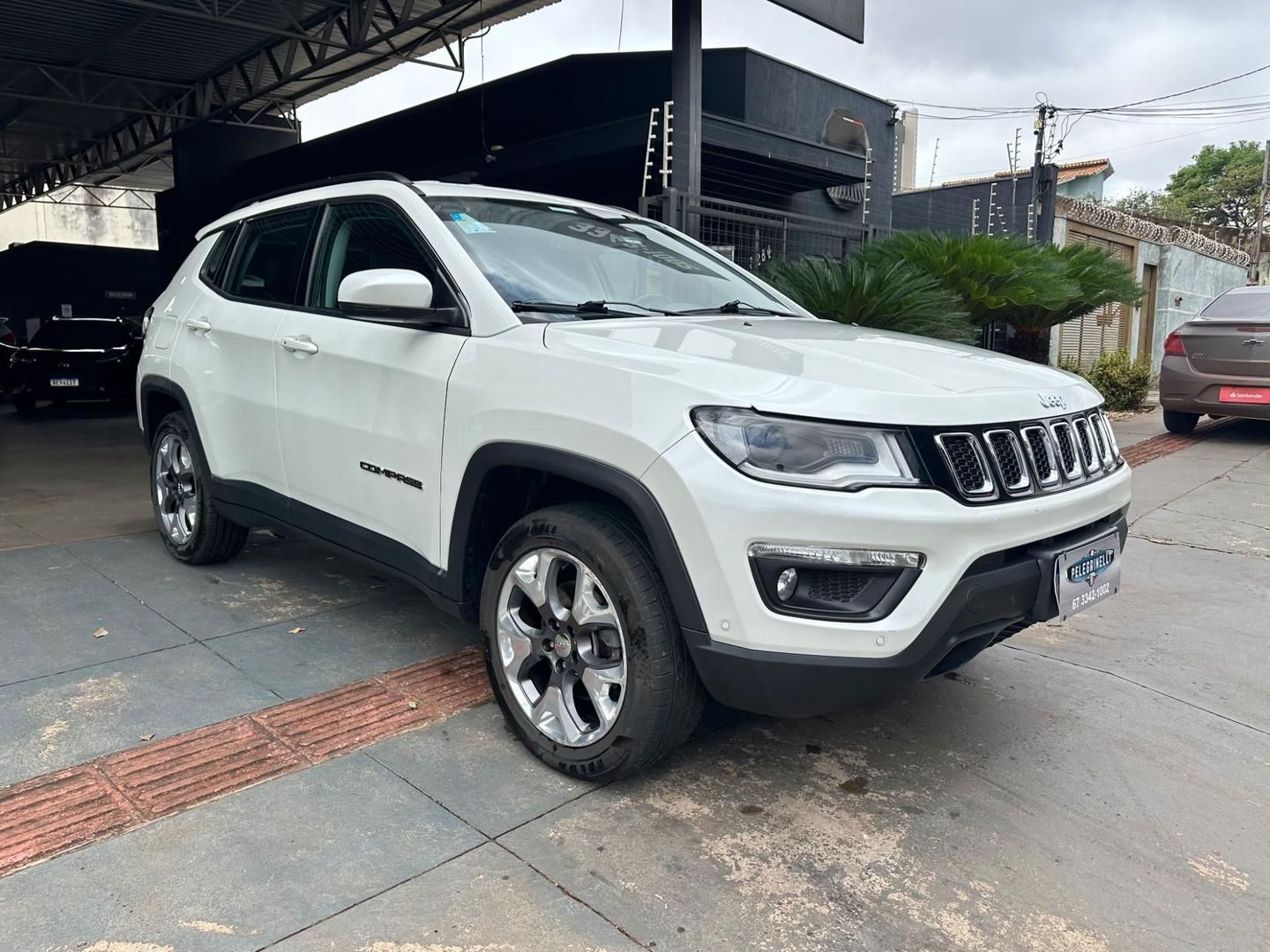 Vista principal de JEEP Compass Longitude 2.0TDi 16v 4x4 2020