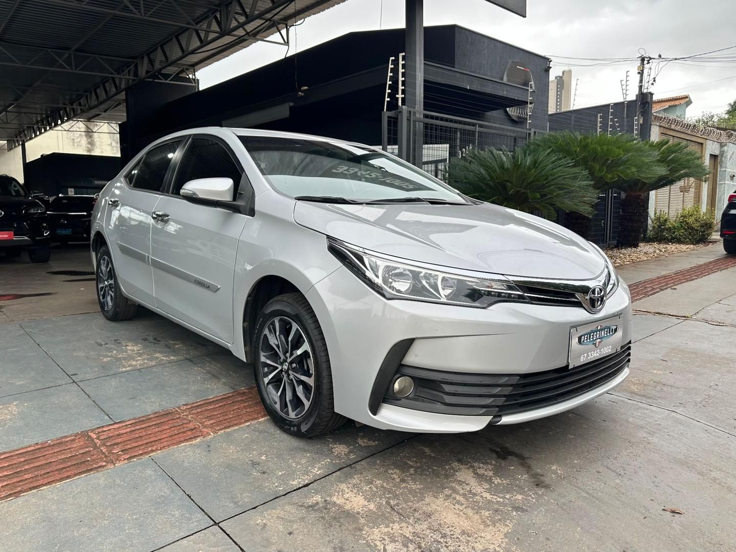Vista principal de TOYOTA Corolla GLi 1.8 16v 2018