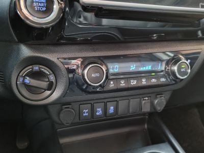 TOYOTA Hilux SRX D4-D 2.8TDi 16v 4X4 C.D. 2017 - miniatura 17