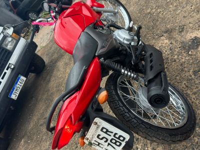 YAMAHA YBR 125 E 2021 - miniatura 8