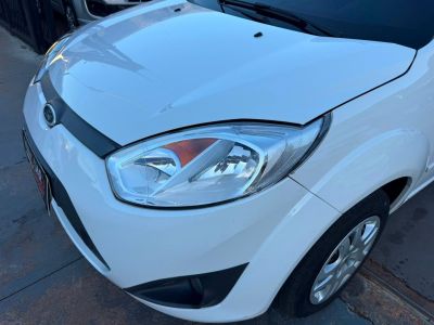 FORD Fiesta Sedan SE 1.6 2014 - miniatura 2