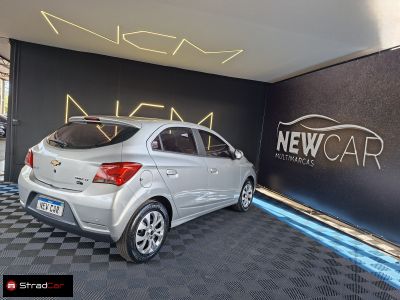 CHEVROLET Onix LT 1.4 2017 - miniatura 4