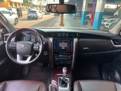 TOYOTA Hilux SW4 SRX D4-D 2.8TDi 16v 4x4 2019 - miniatura 6