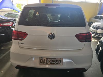 VOLKSWAGEN Fox Trendline 1.0 12v 4p. 2017 - miniatura 4