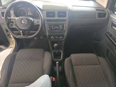VOLKSWAGEN Fox Trendline 1.0 12v 4p. 2017 - miniatura 7