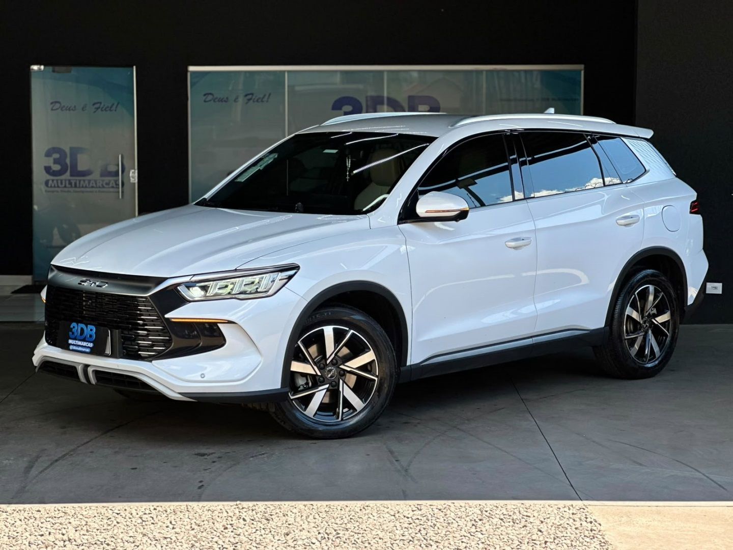 Vista principal de BYD Song Pro GS DM-i 1.5 16v 2025