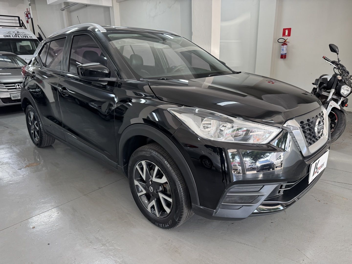 Vista principal de NISSAN Kicks S 1.6 16v 2019