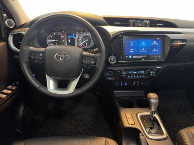 TOYOTA Hilux SRX D4-D 2.8TDi 16v 4X4 C.D. 2025 - miniatura 7