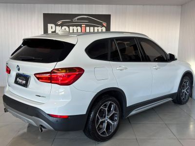 BMW X1 sDrive20i 2.0T 16v 2019 - miniatura 4