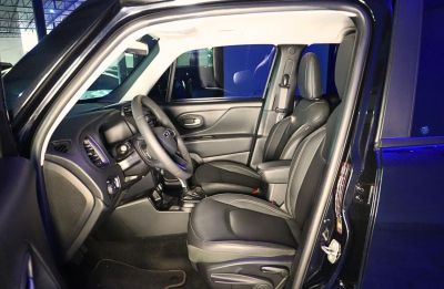 JEEP Renegade Longitude 1.3 16v T270 2025 - miniatura 5
