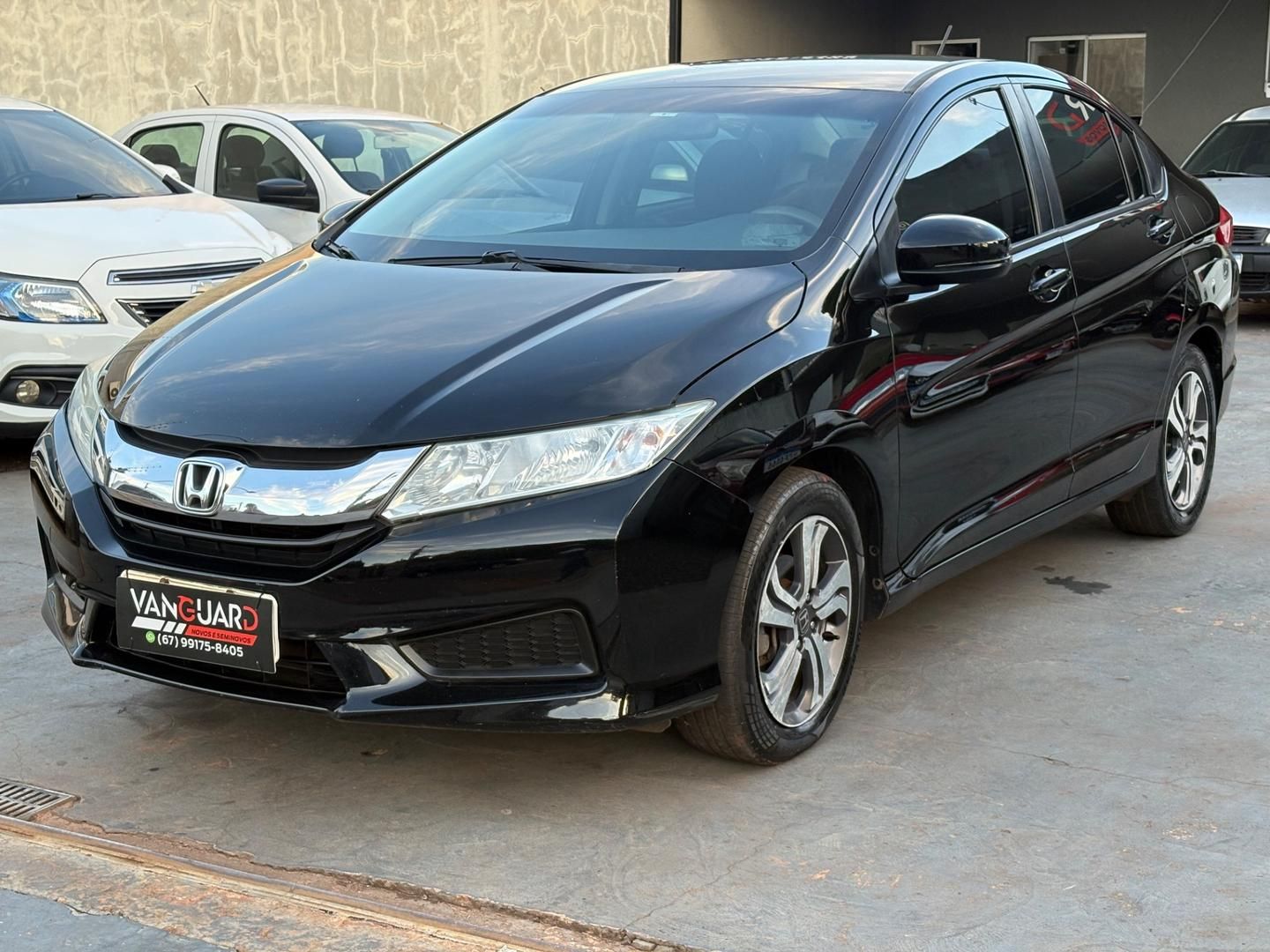 Vista principal de HONDA City LX 1.5 16v 2016