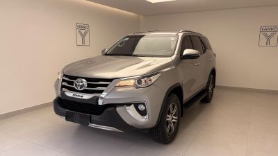 TOYOTA Hilux SW4 SRV 2.7 16v 2019