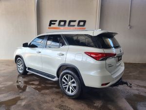 TOYOTA Hilux SW4 SRX D4-D 2.8TDi 16v 4x4 2017 - miniatura 4