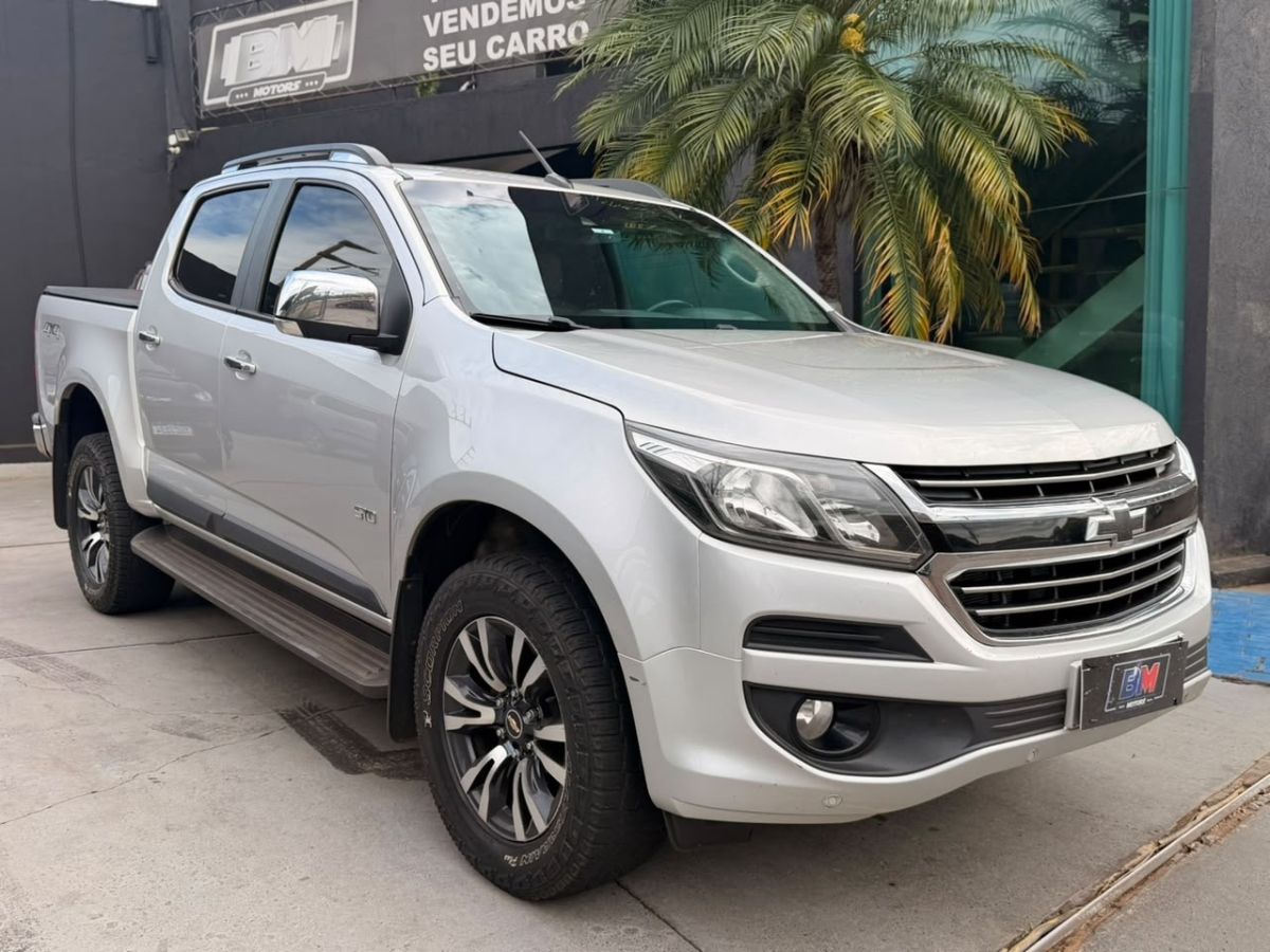 Vista principal de CHEVROLET S10 LTZ 2.5 16v 4x4 C.D. 2020