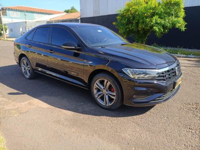 VOLKSWAGEN Jetta R-Line 1.4 16v TSi 2019