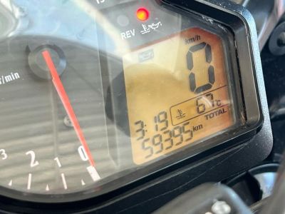 HONDA CBR 1000RR Fireblade 2011 - miniatura 3