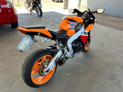 HONDA CBR 1000RR Fireblade 2011 - miniatura 6