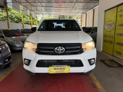 TOYOTA Hilux 2.8D 4X4 C.D. 2019 - miniatura 2