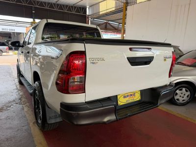 TOYOTA Hilux STD D4-D 2.8TDi 16v 4X4 C.D. 2019 - miniatura 4