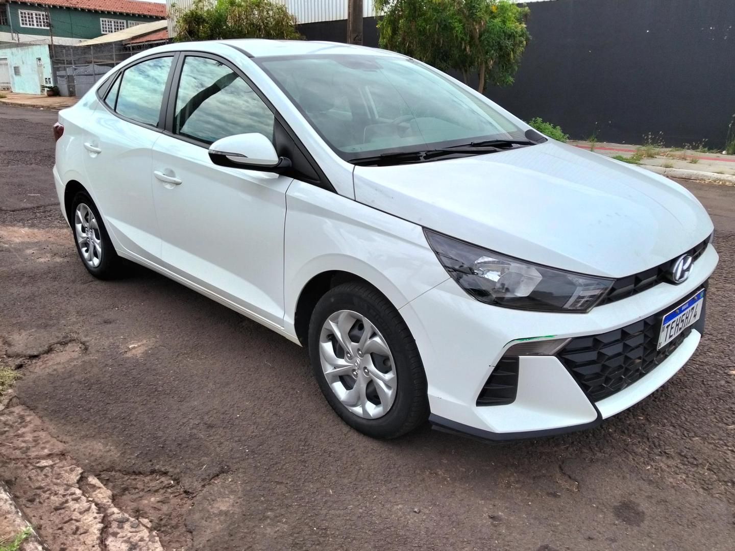 Vista principal de HYUNDAI HB20S Comfort 1.0 12v 2026