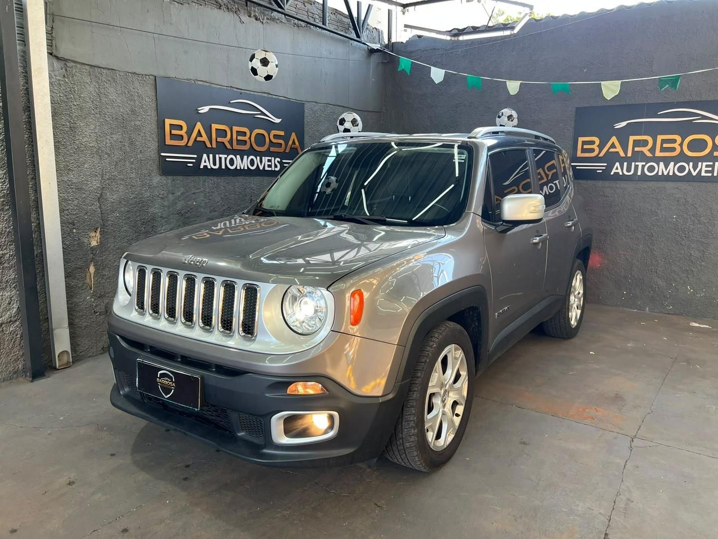 Vista principal de JEEP Renegade Limited 1.8 16v 2018