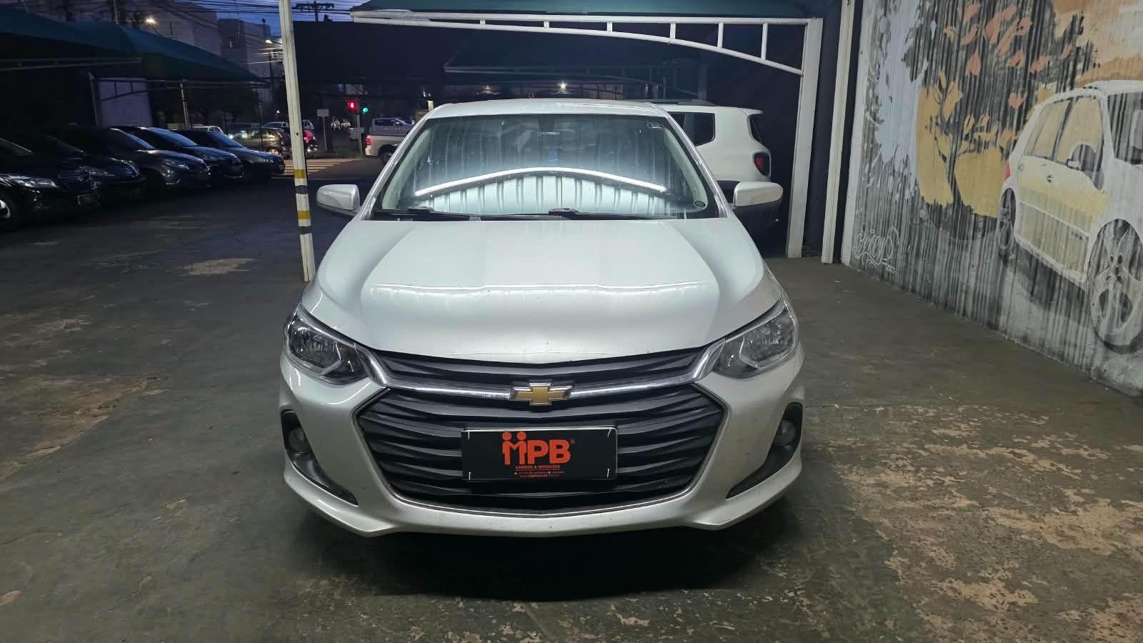 Vista principal de CHEVROLET Onix Sedan Plus LT 1.0 12v 2020