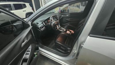 CHEVROLET Onix Sedan Plus LT 1.0 12v 2020 - miniatura 9