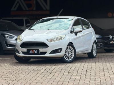 FORD Fiesta Hatch Titanium 1.6 16v PowerShift 2014 - miniatura 2