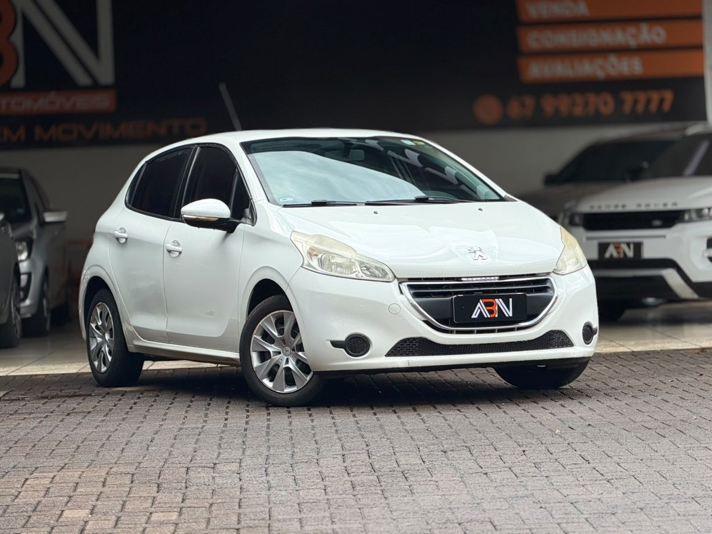 Vista principal de PEUGEOT 208 Active Pack 1.5 2014
