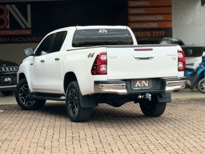 TOYOTA Hilux SRV D4-D 3.0TDi 16v 4X4 C.D. 2022 - miniatura 4