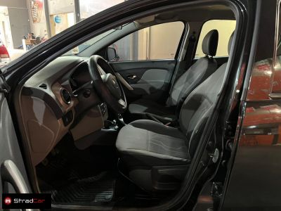 RENAULT Logan Expression 1.6 2016 - miniatura 9