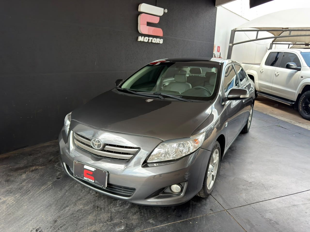 Vista principal de TOYOTA Corolla XEi 1.8 16v 2010