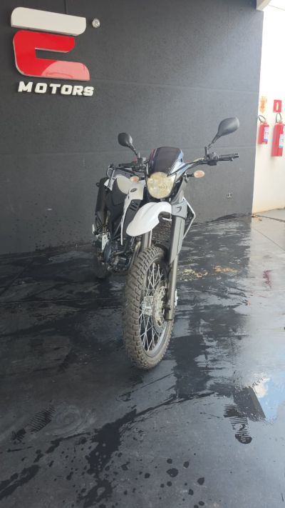 YAMAHA XT 600 E 2017 - miniatura 6
