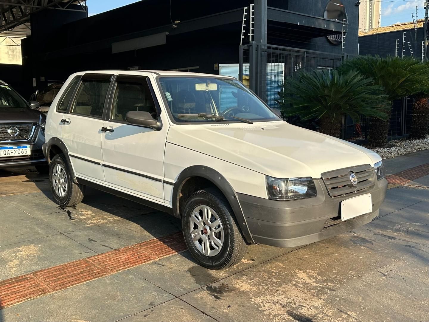 Vista principal de FIAT Uno Mille 1.0 Fire 4p. 2008