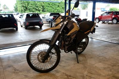 YAMAHA XTZ 250 Lander 2023 - miniatura 3