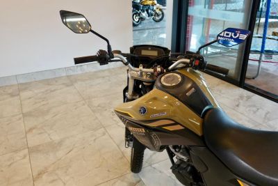 YAMAHA XTZ 250 Lander 2023 - miniatura 5