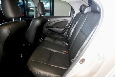 TOYOTA Etios Sedan XLS 1.5 16v 2017 - miniatura 6