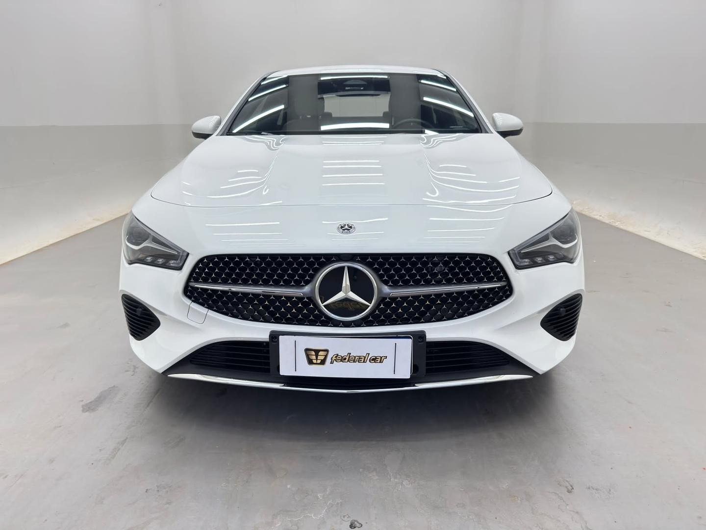 Vista principal de MERCEDES-BENZ CLA 200 Progressive 1.3T 16v 2025