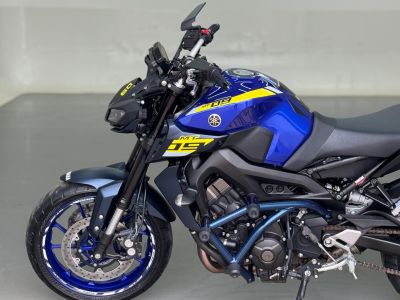 YAMAHA MT -09 850 2024 - miniatura 8